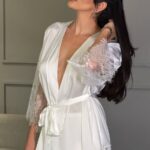 Pijama Off- White com Renda.