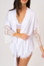 Pijama Off- White com Renda. - Imagem 3